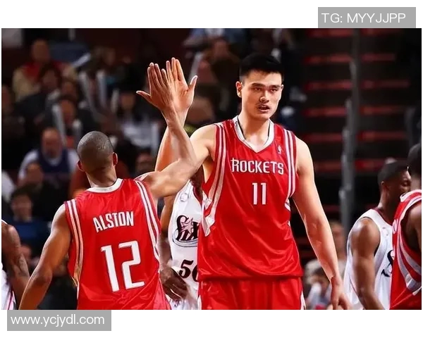 姚明：从篮球巨星到体育文化传播者的传奇人生与影响力探讨